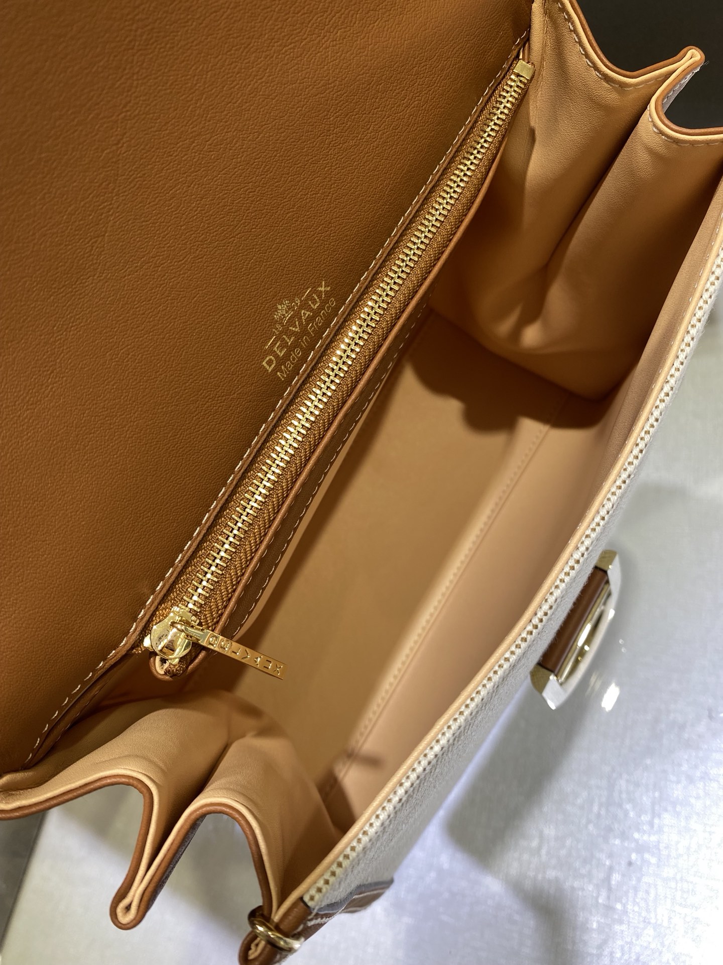 델보 브리앙 PM 토트백